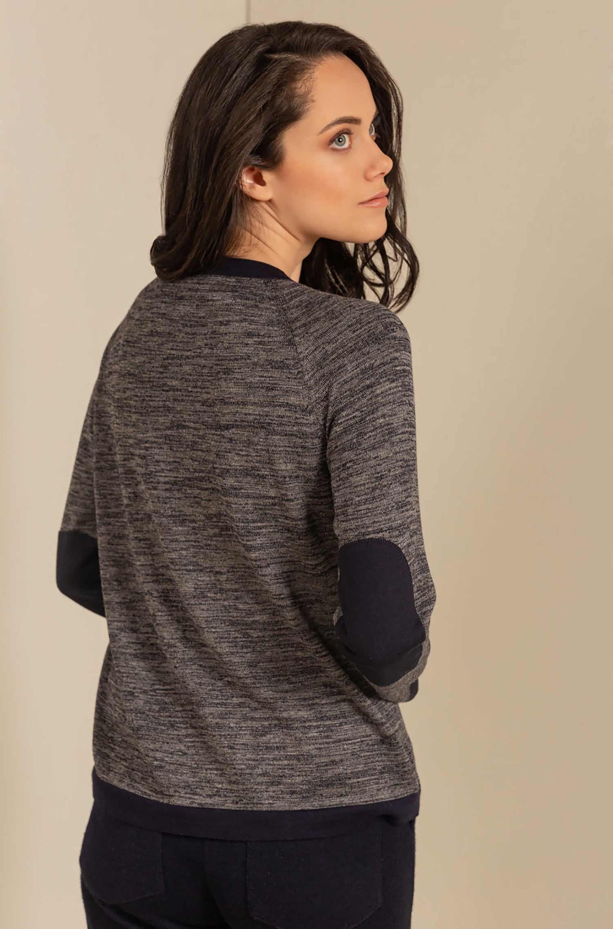 Sweater UNQA aus Alpaka & Seide & Wolle